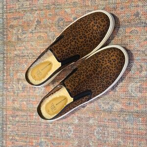 Cheetah Pattern Slip on Sneakers